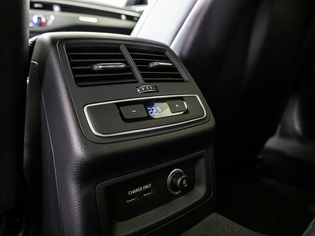 Купить Audi A4, 2019, 88 500 км.. Фото: #18