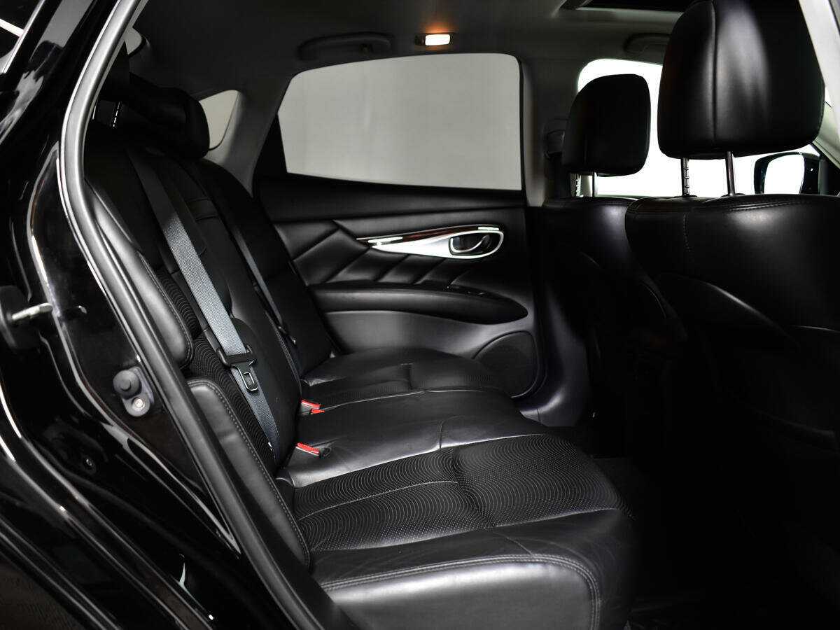 Купить Infiniti Q70, 2014, 106 853 км.. Фото: #5