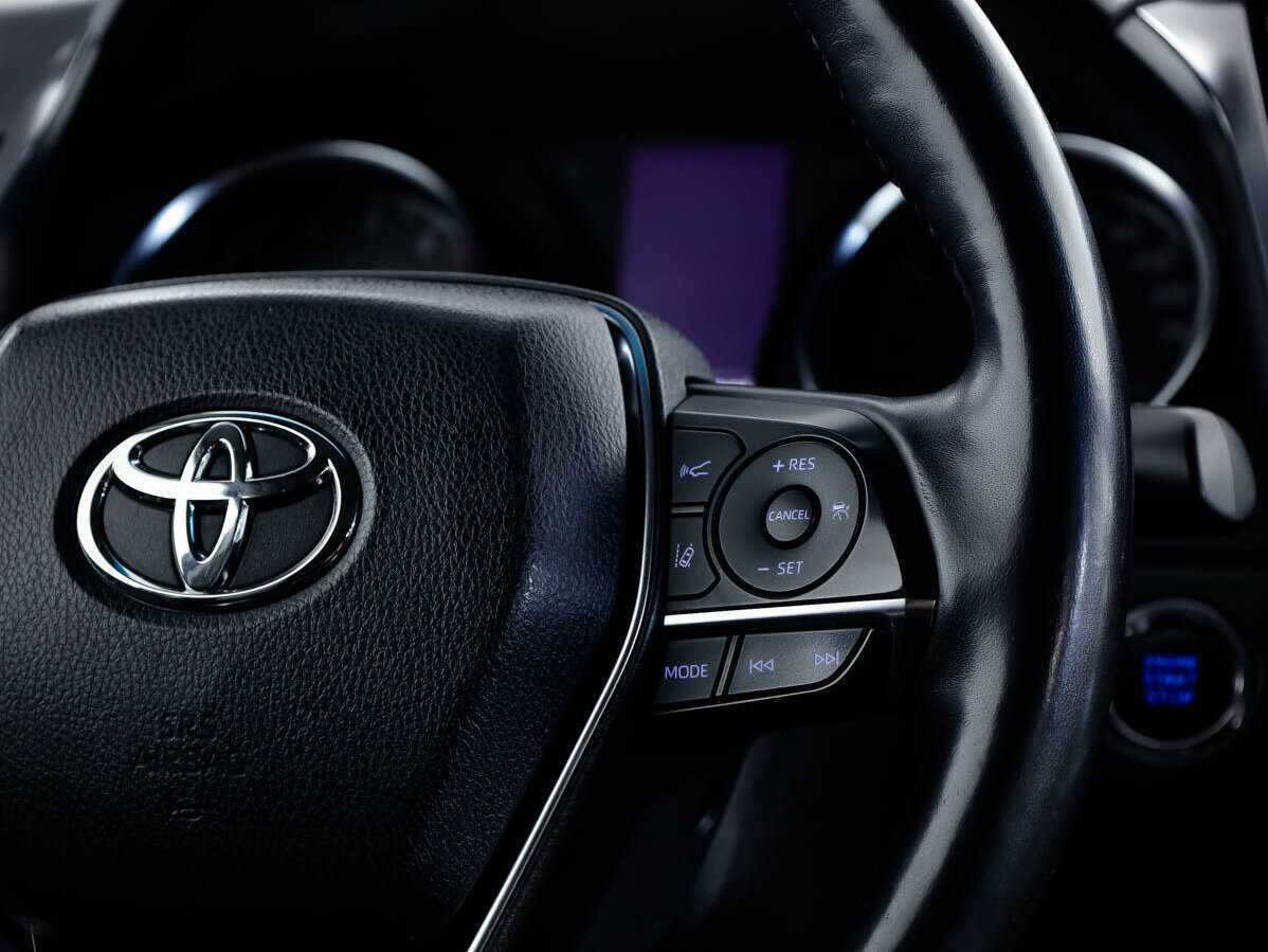 Купить Toyota Camry, 2020, 107 345 км.. Фото: #9