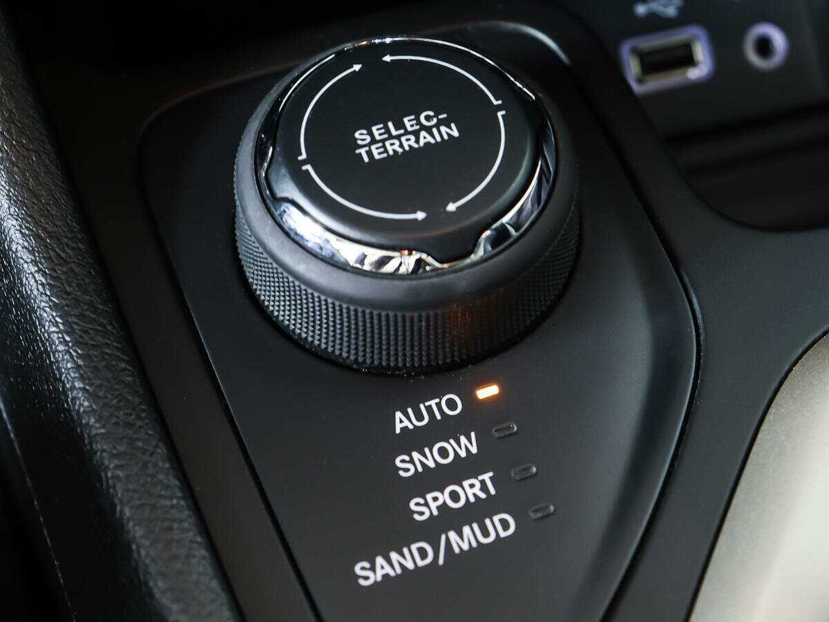 Купить Jeep Cherokee, 2014, 124 051 км.. Фото: #17