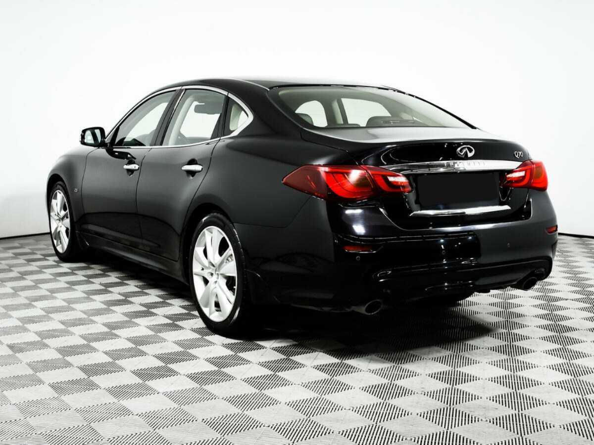 Купить Infiniti Q70, 2016, 300 524 км.. Фото: #6