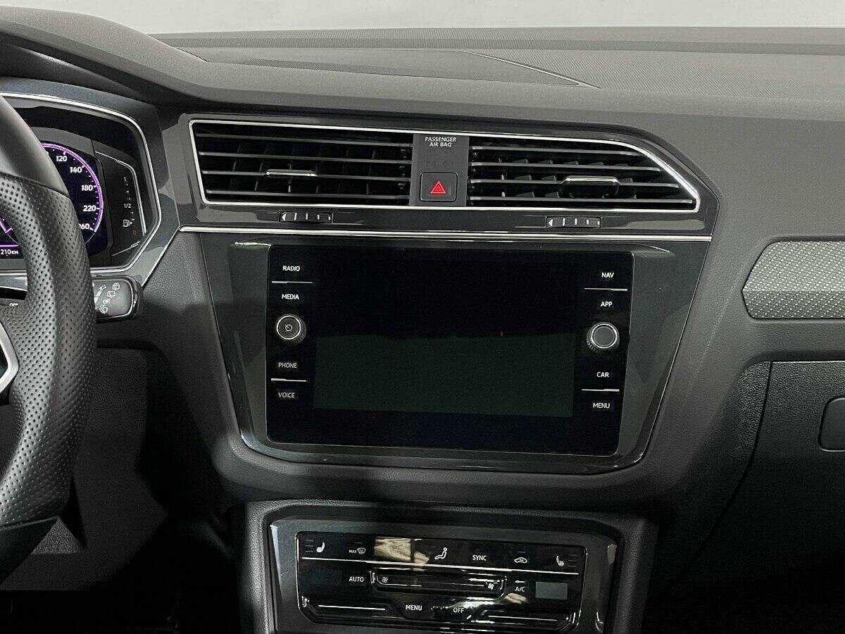 Купить Volkswagen Tiguan, 2021, 31 000 км.. Фото: #11