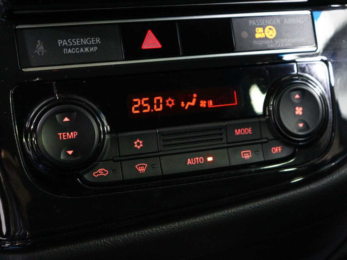 Купить Mitsubishi Outlander, 2018, 96 892 км.. Фото: #17