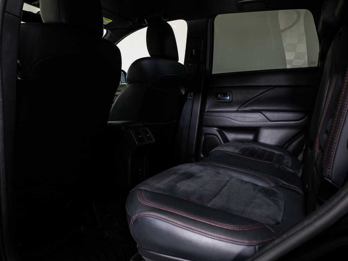 Купить Mitsubishi Outlander, 2021, 70 659 км.. Фото: #8