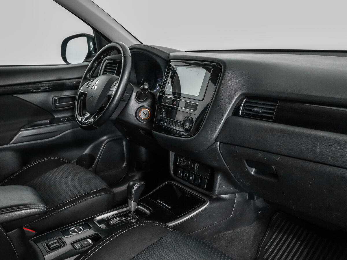 Купить Mitsubishi Outlander, 2018, 185 539 км.. Фото: #10
