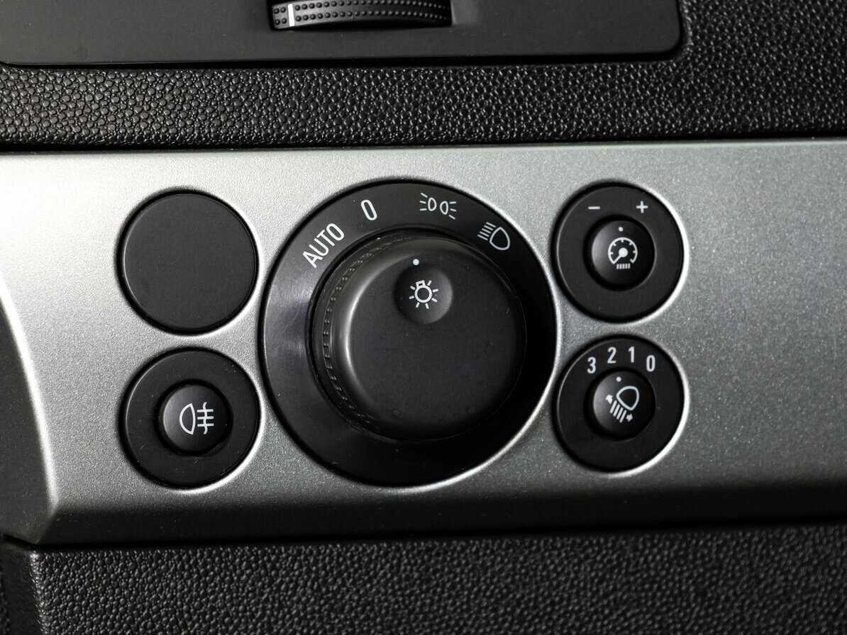 Купить Опель Астра, 2012, 238 219 км.. Фото: #13