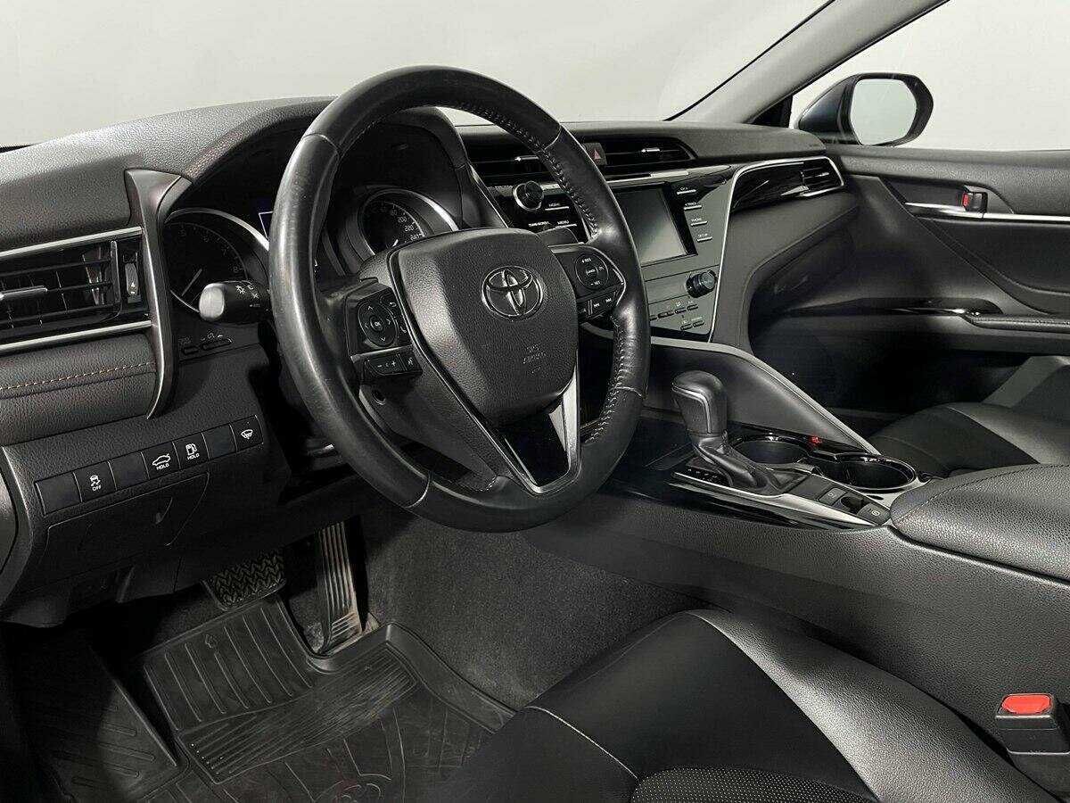 Купить Toyota Camry, 2019, 89 731 км.. Фото: #10