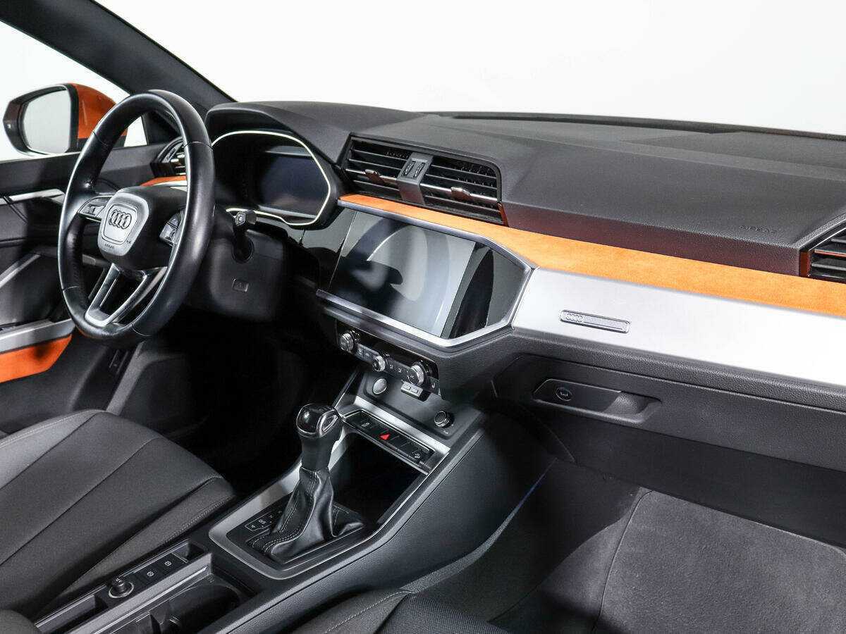Купить Audi Q3, 2019, 68 570 км.. Фото: #6