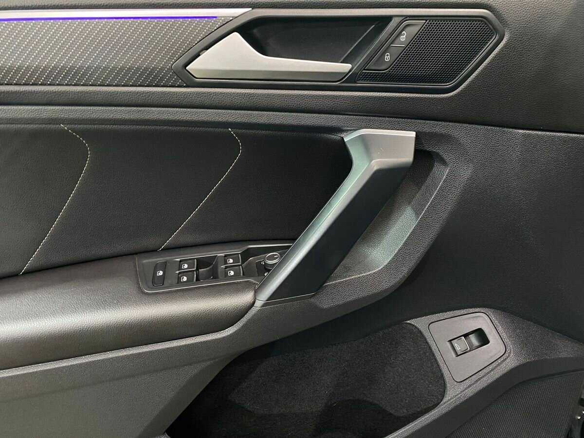 Купить Volkswagen Tiguan, 2021, 67 560 км.. Фото: #18