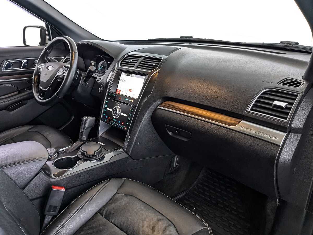 Купить Ford Explorer, 2017, 118 800 км.. Фото: #8