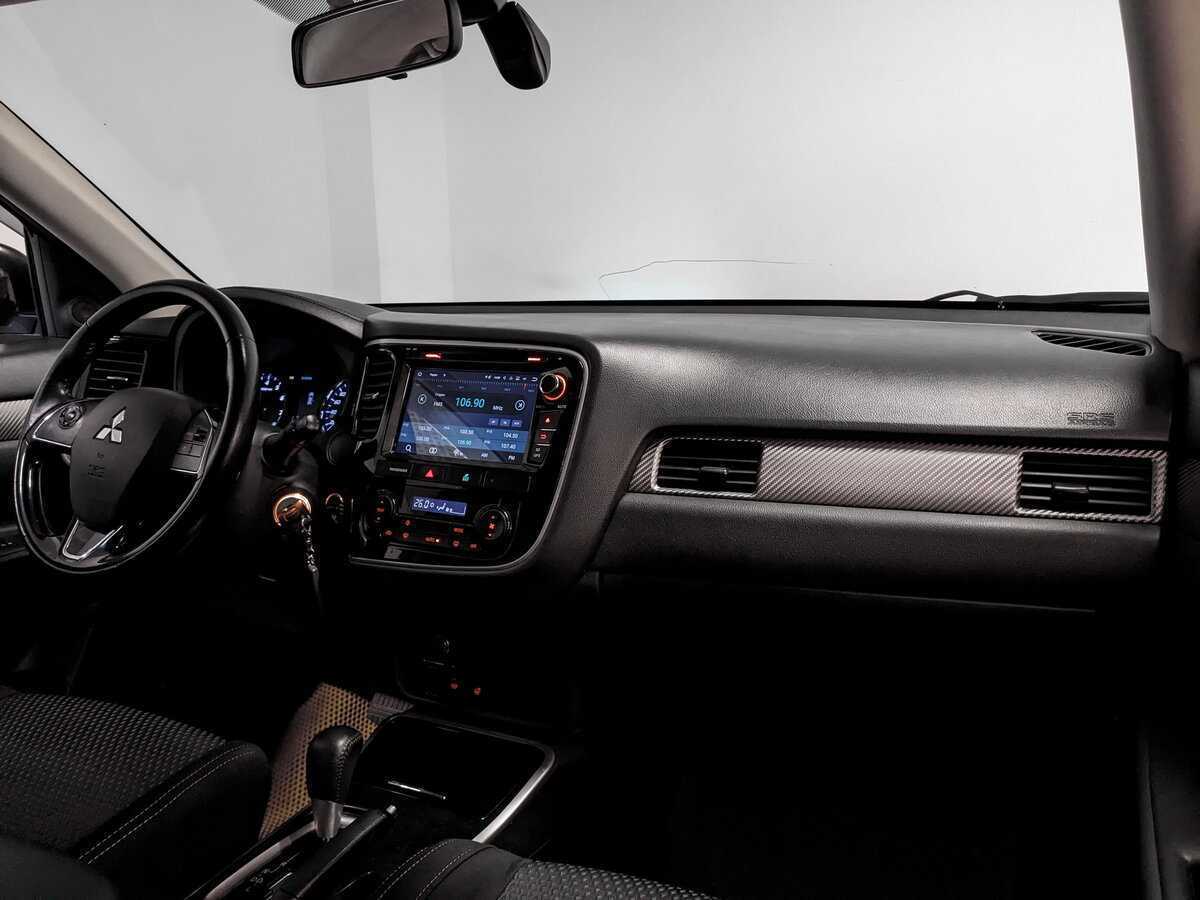 Купить Mitsubishi Outlander, 2017, 129 844 км.. Фото: #8