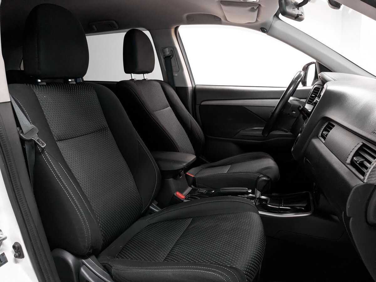 Купить Mitsubishi Outlander, 2017, 129 844 км.. Фото: #21