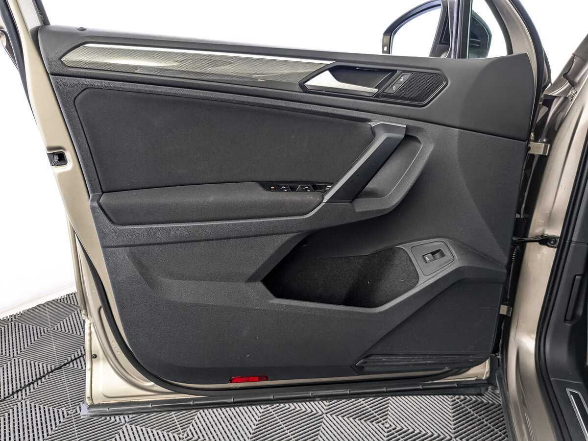 Купить Volkswagen Tiguan, 2019, 97 324 км.. Фото: #14