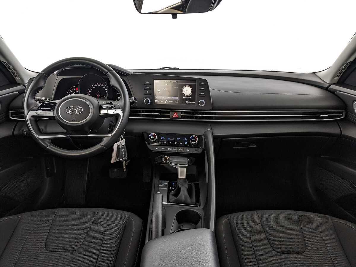 Купить Hyundai Elantra, 2021, 31 597 км.. Фото: #9