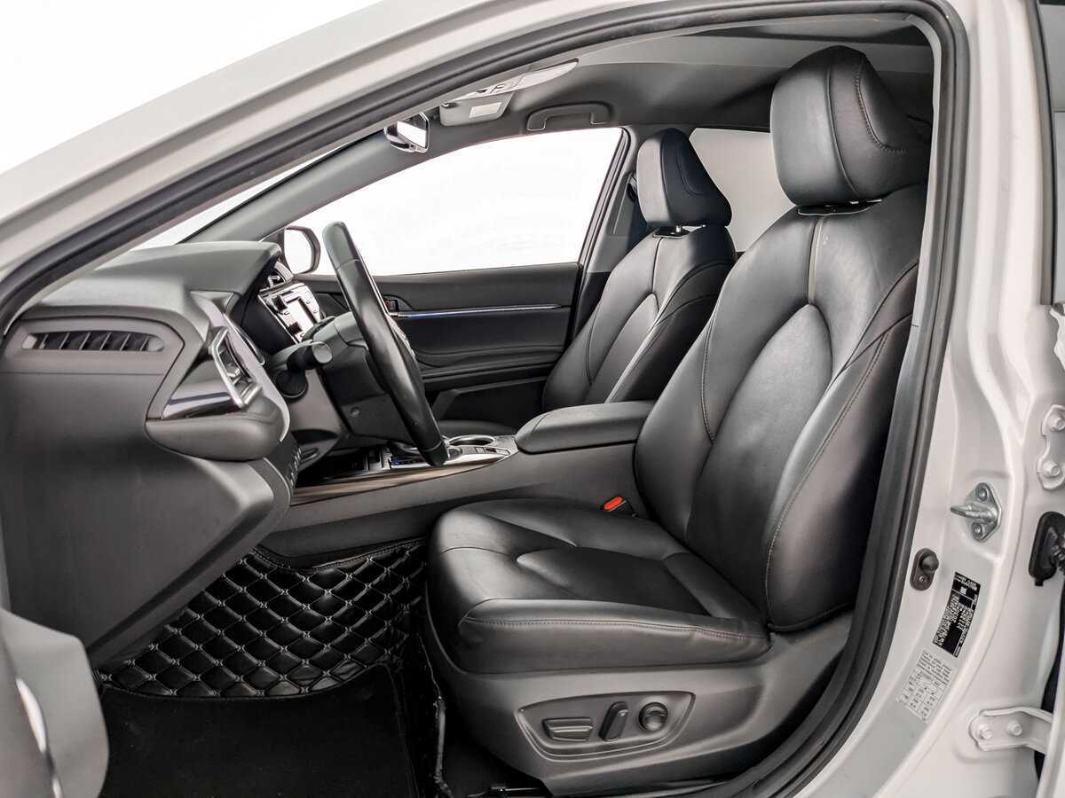 Купить Toyota Camry, 2021, 68 105 км.. Фото: #15