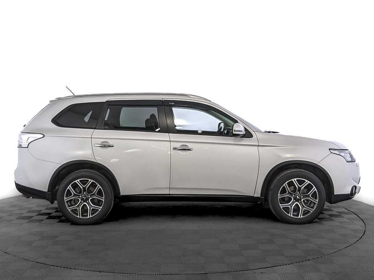Купить Mitsubishi Outlander, 2014, 43 507 км.. Фото: #3