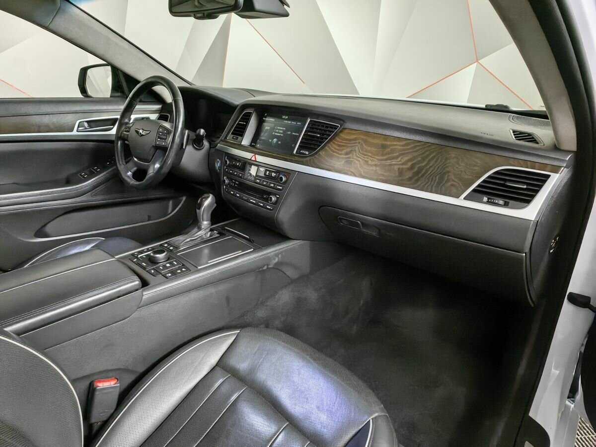 Купить Hyundai Genesis, 2014, 157 920 км.. Фото: #8