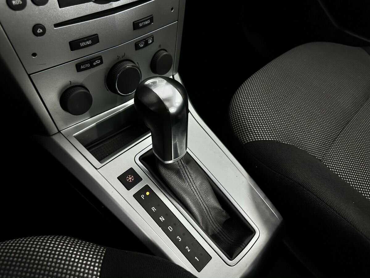 Купить Опель Астра, 2014, 233 985 км.. Фото: #10