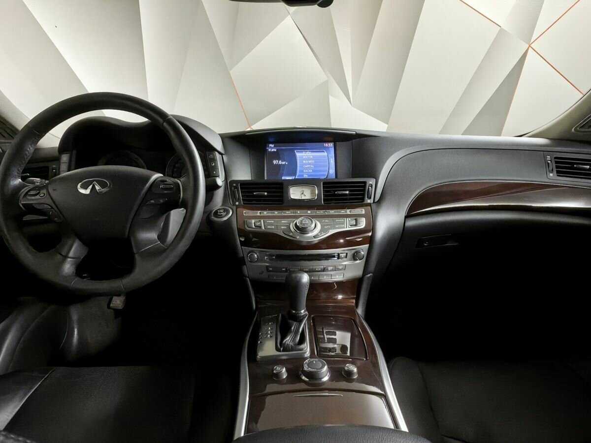 Купить Infiniti Q70, 2016, 124 127 км.. Фото: #9