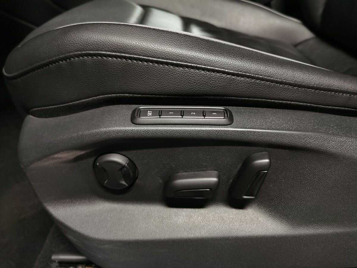 Купить Volkswagen Tiguan, 2021, 69 929 км.. Фото: #17