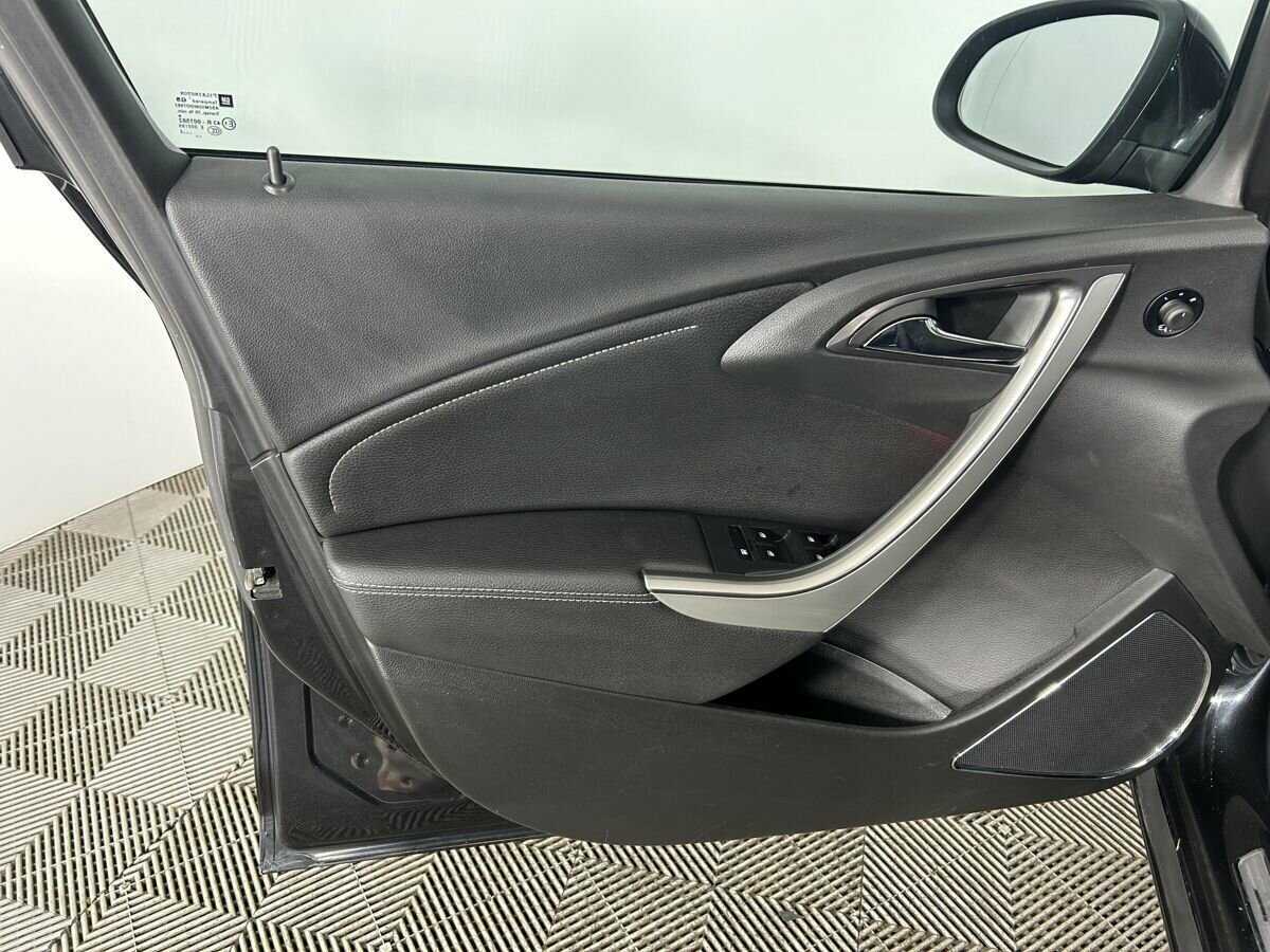 Купить Опель Астра, 2012, 176 107 км.. Фото: #7