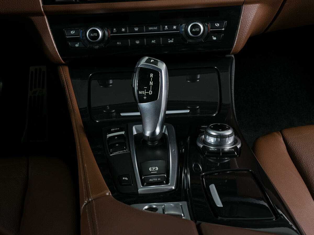 Купить BMW 5 серии, 2013, 177 941 км.. Фото: #11