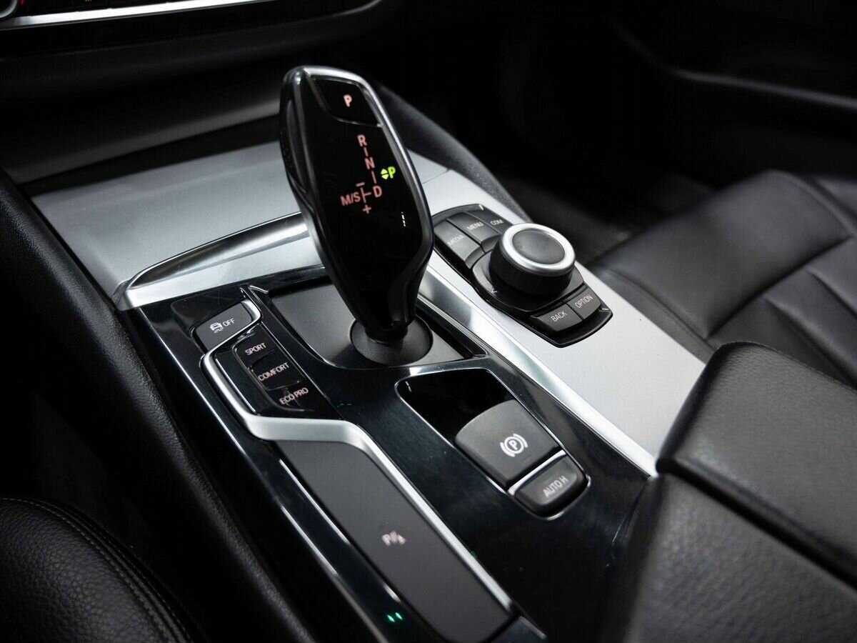 Купить BMW 5 серии, 2018, 155 280 км.. Фото: #23