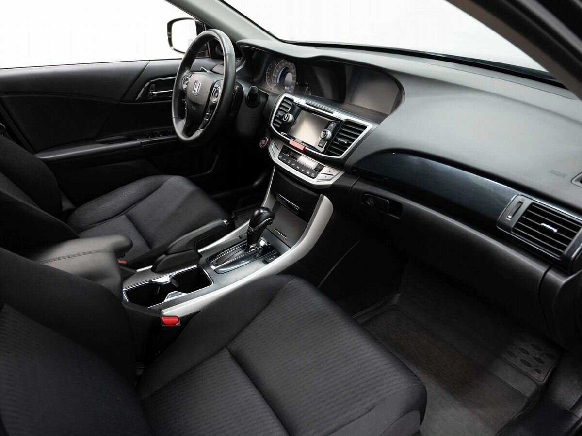 Купить Honda Accord, 2013, 185 000 км.. Фото: #10
