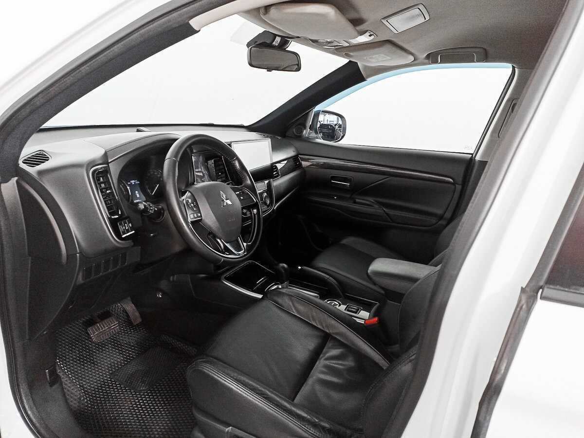 Купить Mitsubishi Outlander, 2018, 167 301 км.. Фото: #13