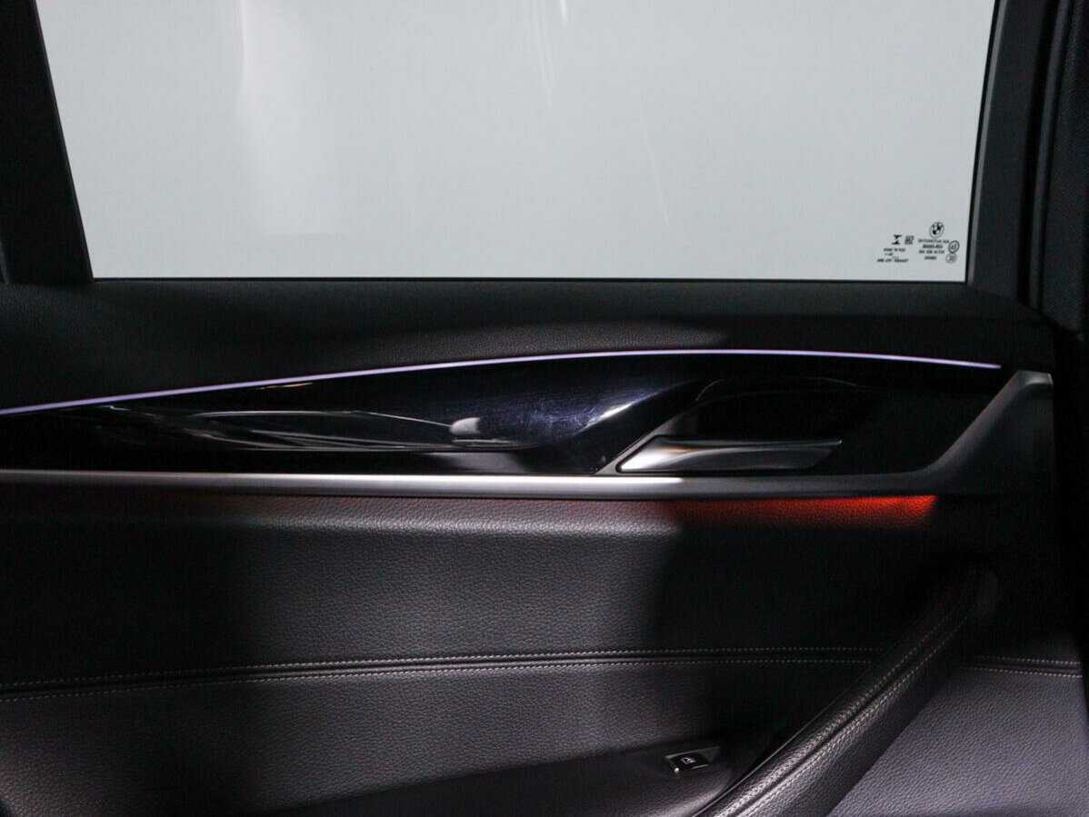 Купить BMW 5 серии, 2019, 191 420 км.. Фото: #12