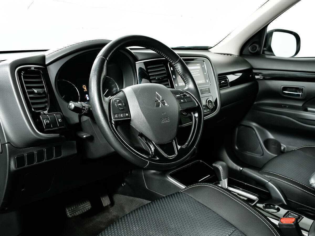 Купить Mitsubishi Outlander, 2018, 112 900 км.. Фото: #10