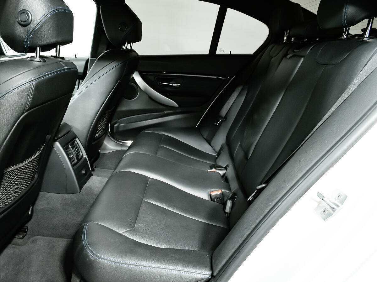Купить BMW 3 серии, 2018, 119 547 км.. Фото: #10
