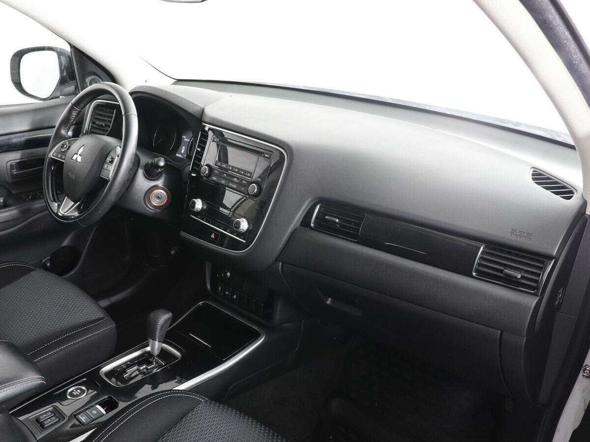 Купить Mitsubishi Outlander, 2020, 29 324 км.. Фото: #9