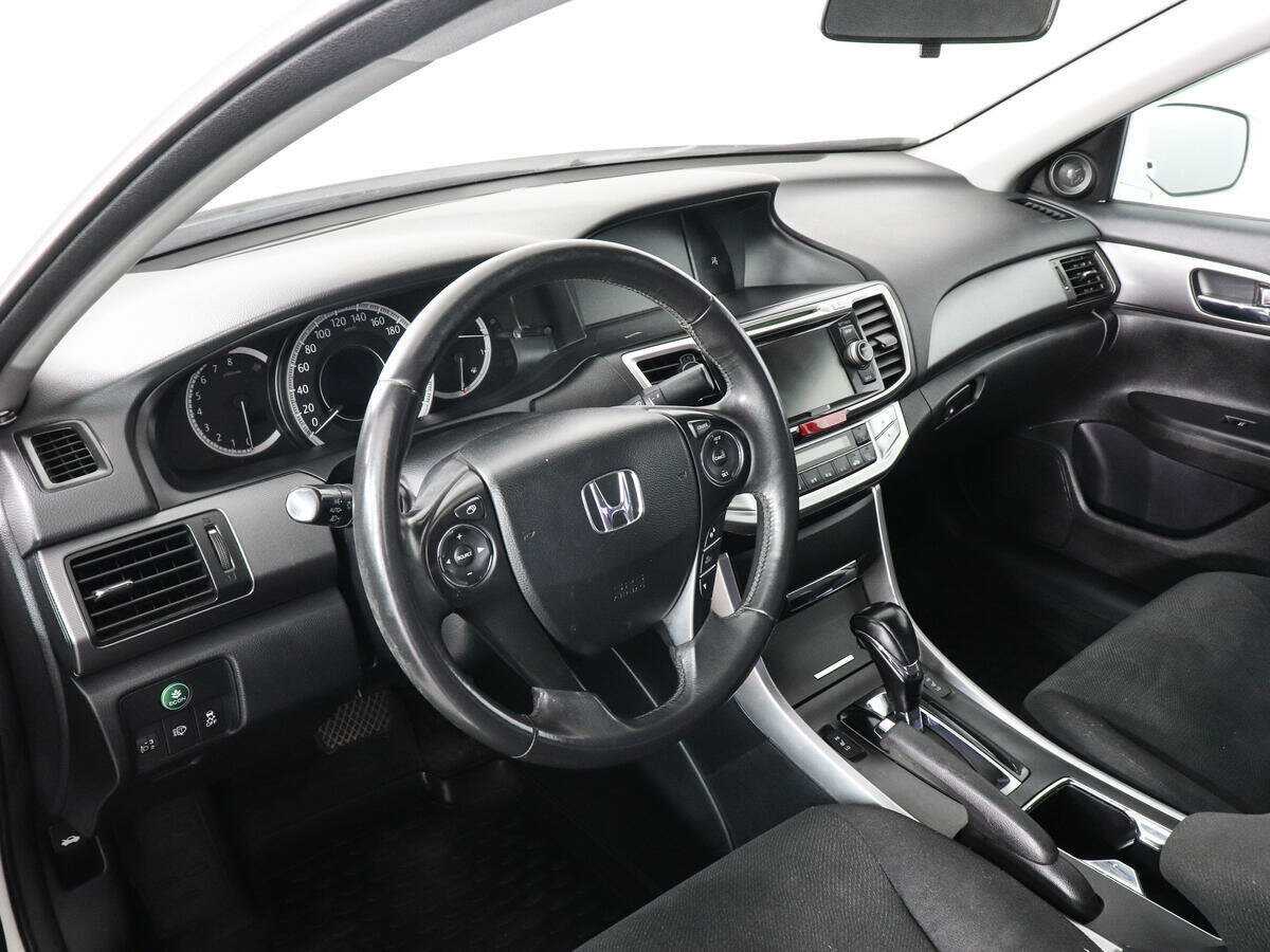Купить Honda Accord, 2013, 150 762 км.. Фото: #5