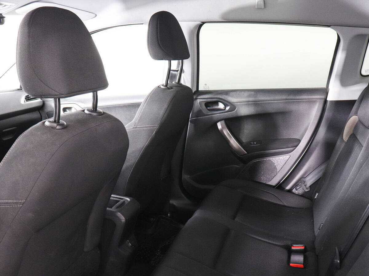 Купить Пежо 2008, 2014, 135 701 км.. Фото: #11