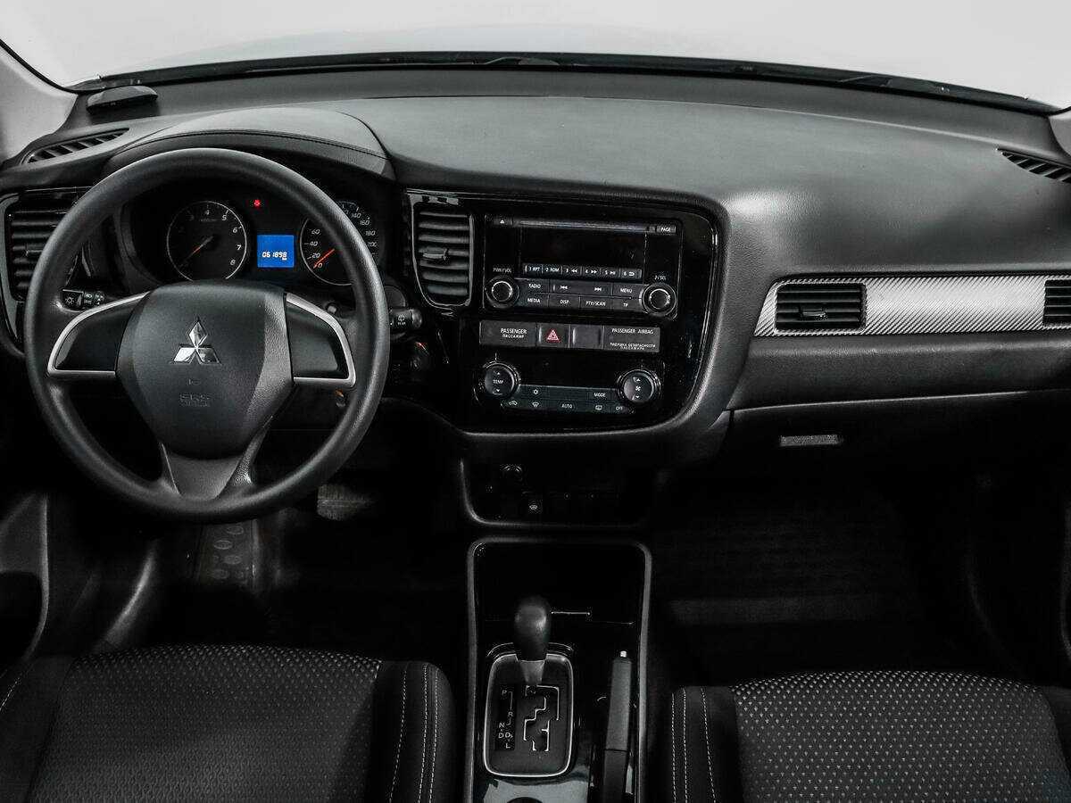 Купить Mitsubishi Outlander, 2018, 61 896 км.. Фото: #11