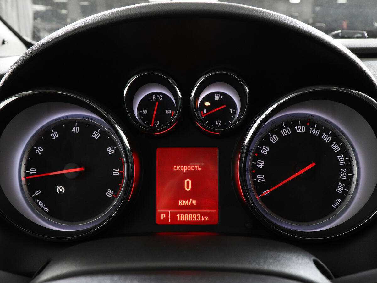 Купить Опель Астра, 2014, 188 890 км.. Фото: #6