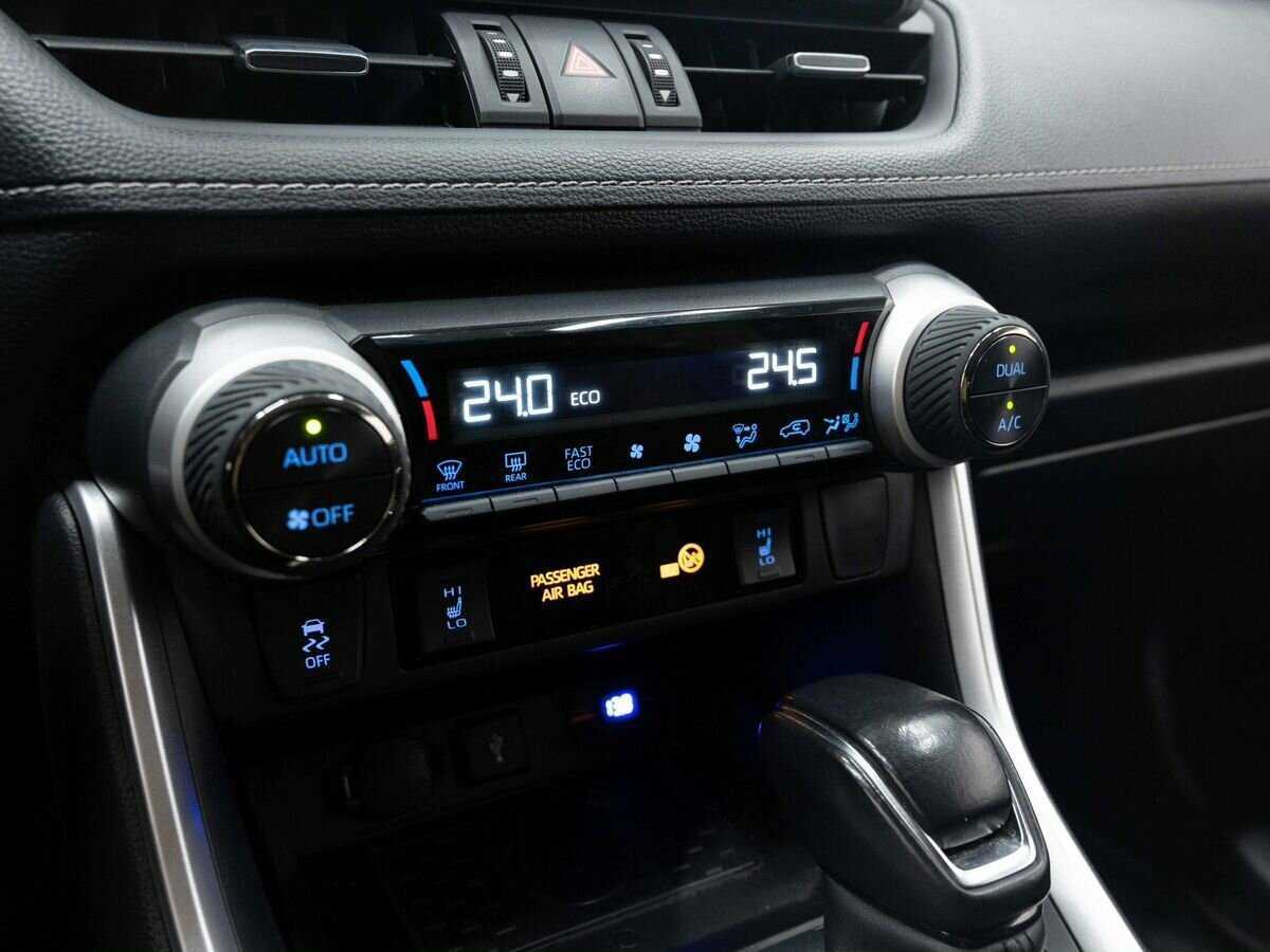 Купить Toyota RAV4, 2021, 76 800 км.. Фото: #21