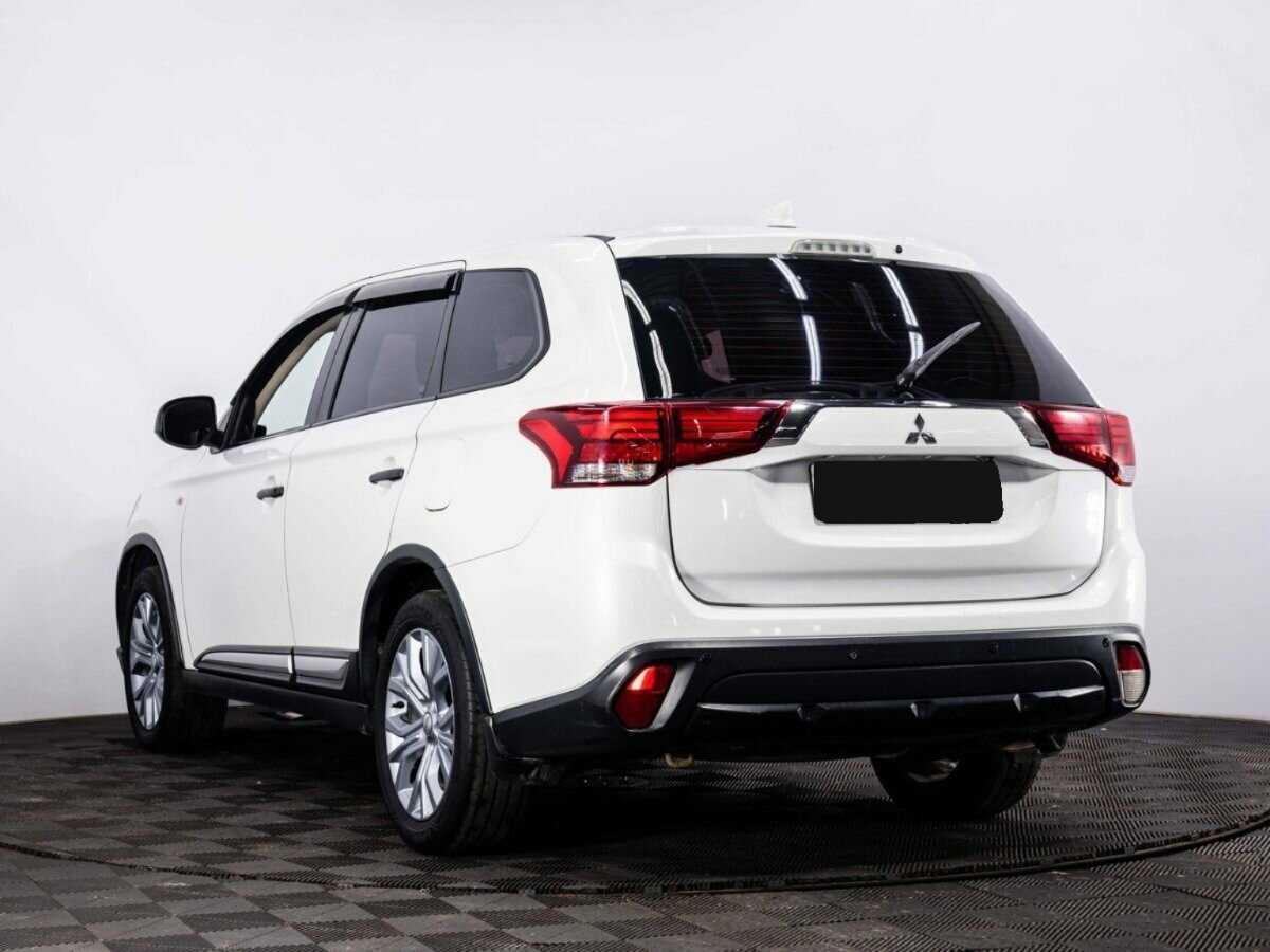 Купить Mitsubishi Outlander, 2018, 165 115 км.. Фото: #3