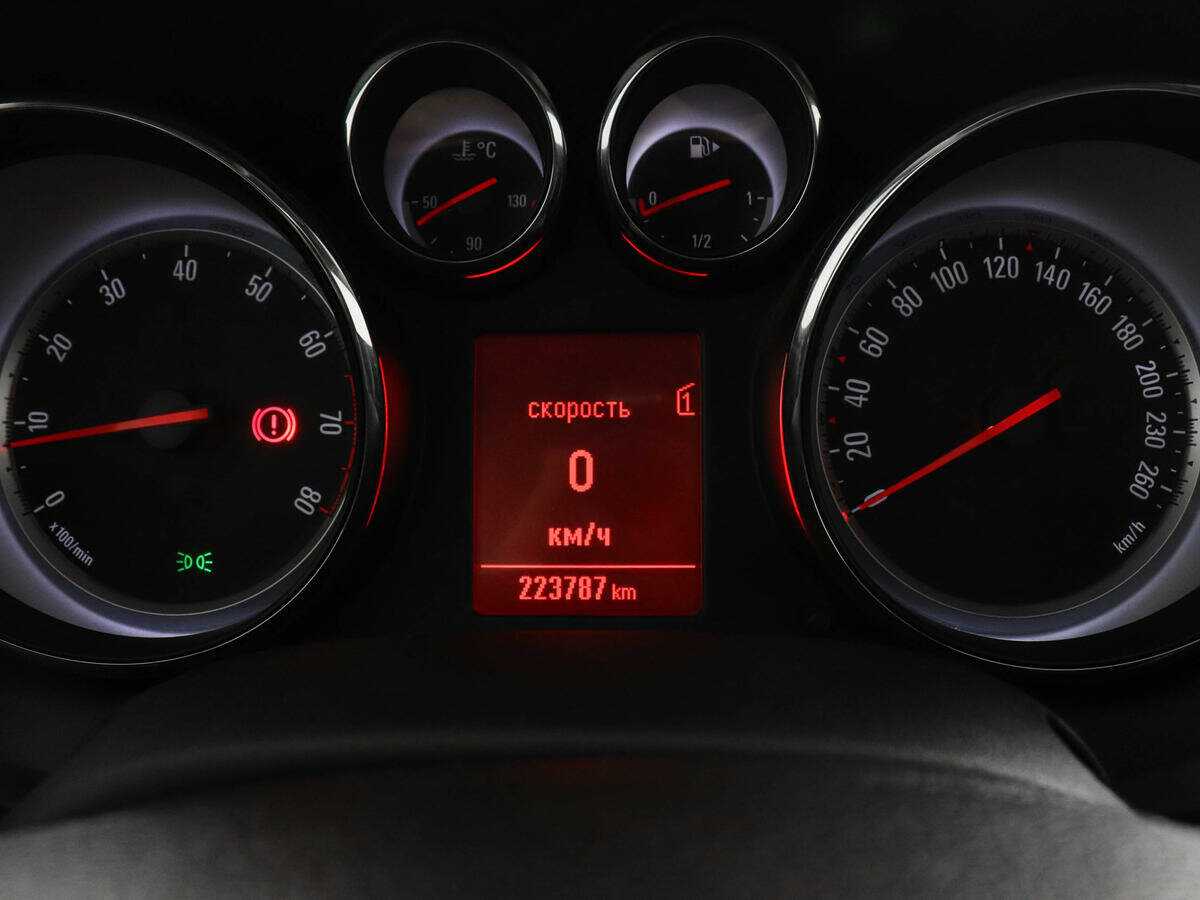 Купить Опель Астра, 2013, 223 784 км.. Фото: #6