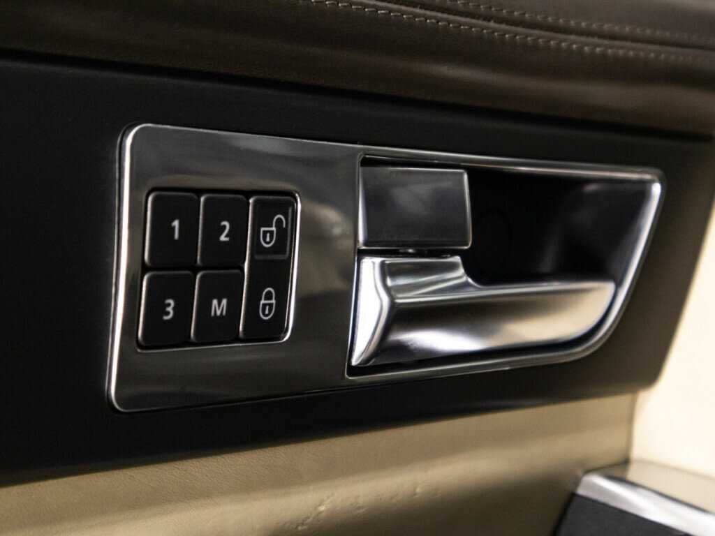 Купить Land Rover Discovery, 2013, 185 377 км.. Фото: #19