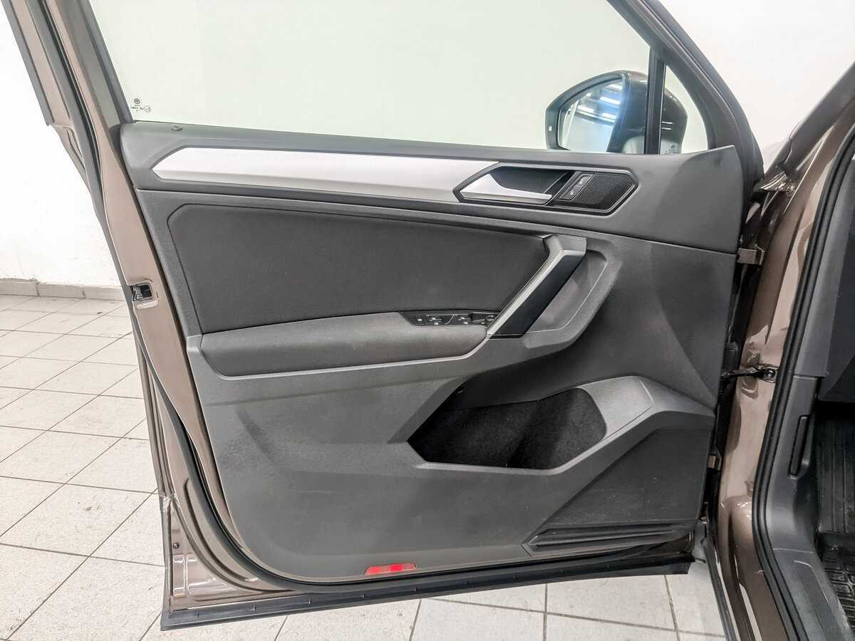 Купить Volkswagen Tiguan, 2019, 93 621 км.. Фото: #18