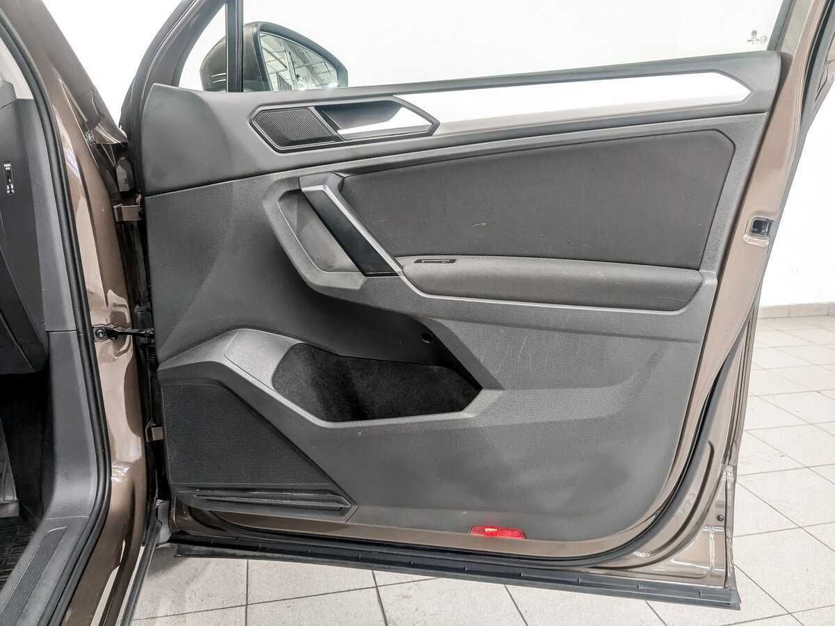 Купить Volkswagen Tiguan, 2019, 93 621 км.. Фото: #23