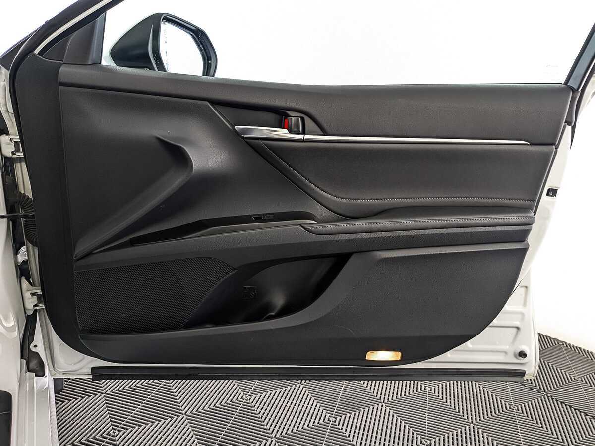 Купить Toyota Camry, 2021, 98 993 км.. Фото: #24
