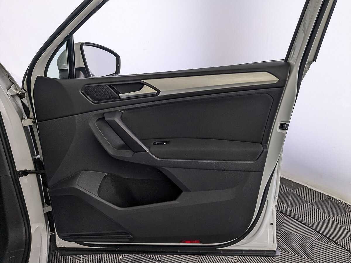 Купить Volkswagen Tiguan, 2018, 92 135 км.. Фото: #24