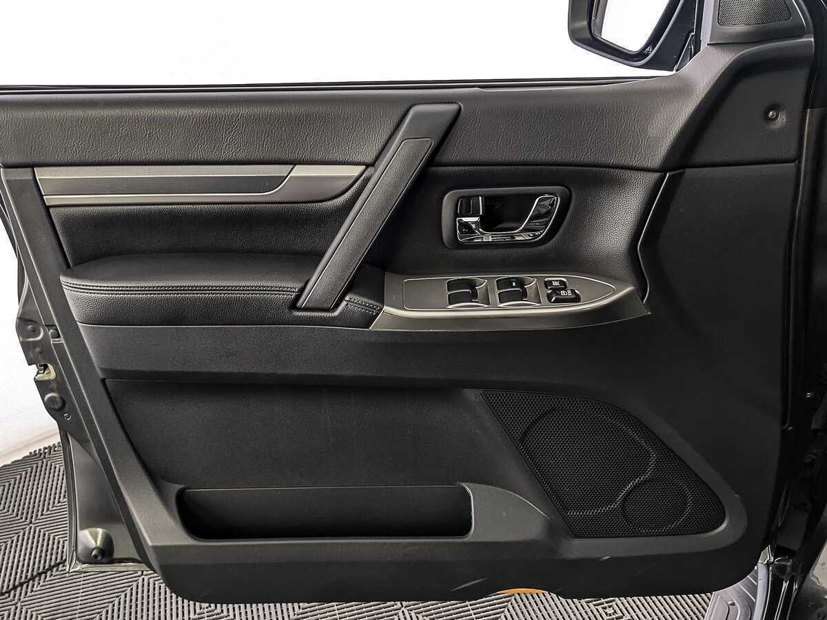 Купить Mitsubishi Pajero, 2018, 83 056 км.. Фото: #18