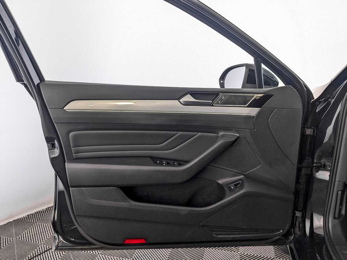 Купить Volkswagen Passat, 2021, 36 984 км.. Фото: #18