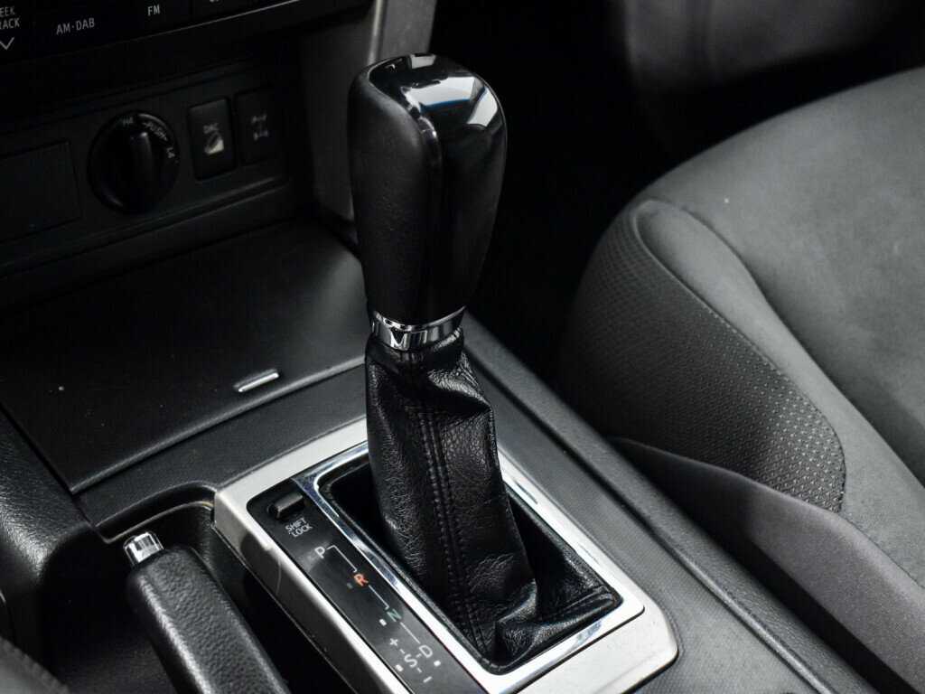 Купить Toyota Land Cruiser Prado, 2013, 261 817 км.. Фото: #10