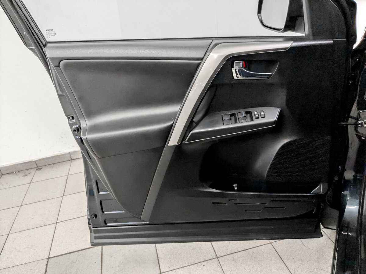 Купить Toyota RAV4, 2017, 113 759 км.. Фото: #17