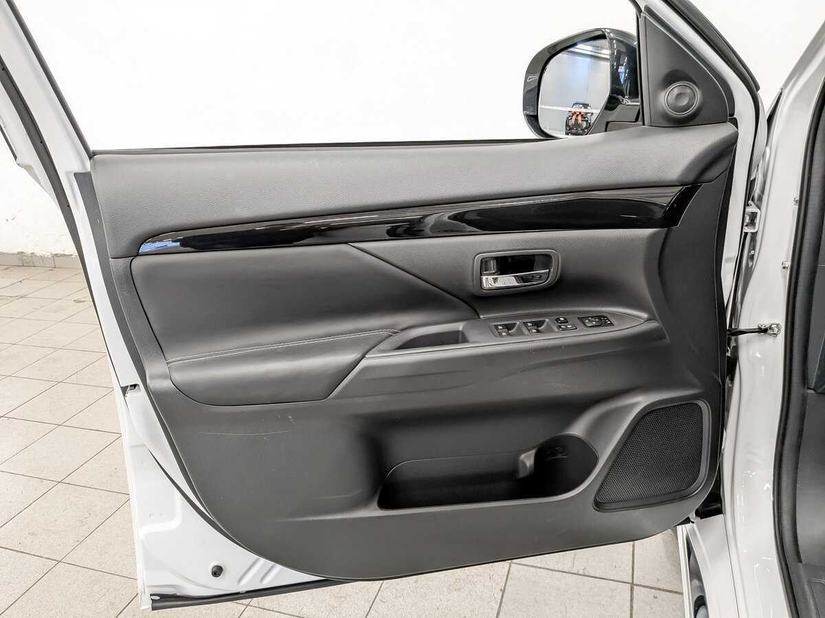 Купить Mitsubishi Outlander, 2022, 28 207 км.. Фото: #16